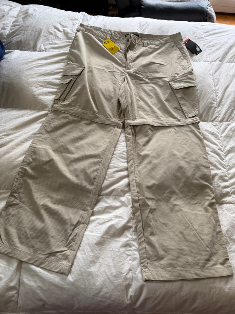 Under Armour Men's Convertible Cargo Pants in Khaki